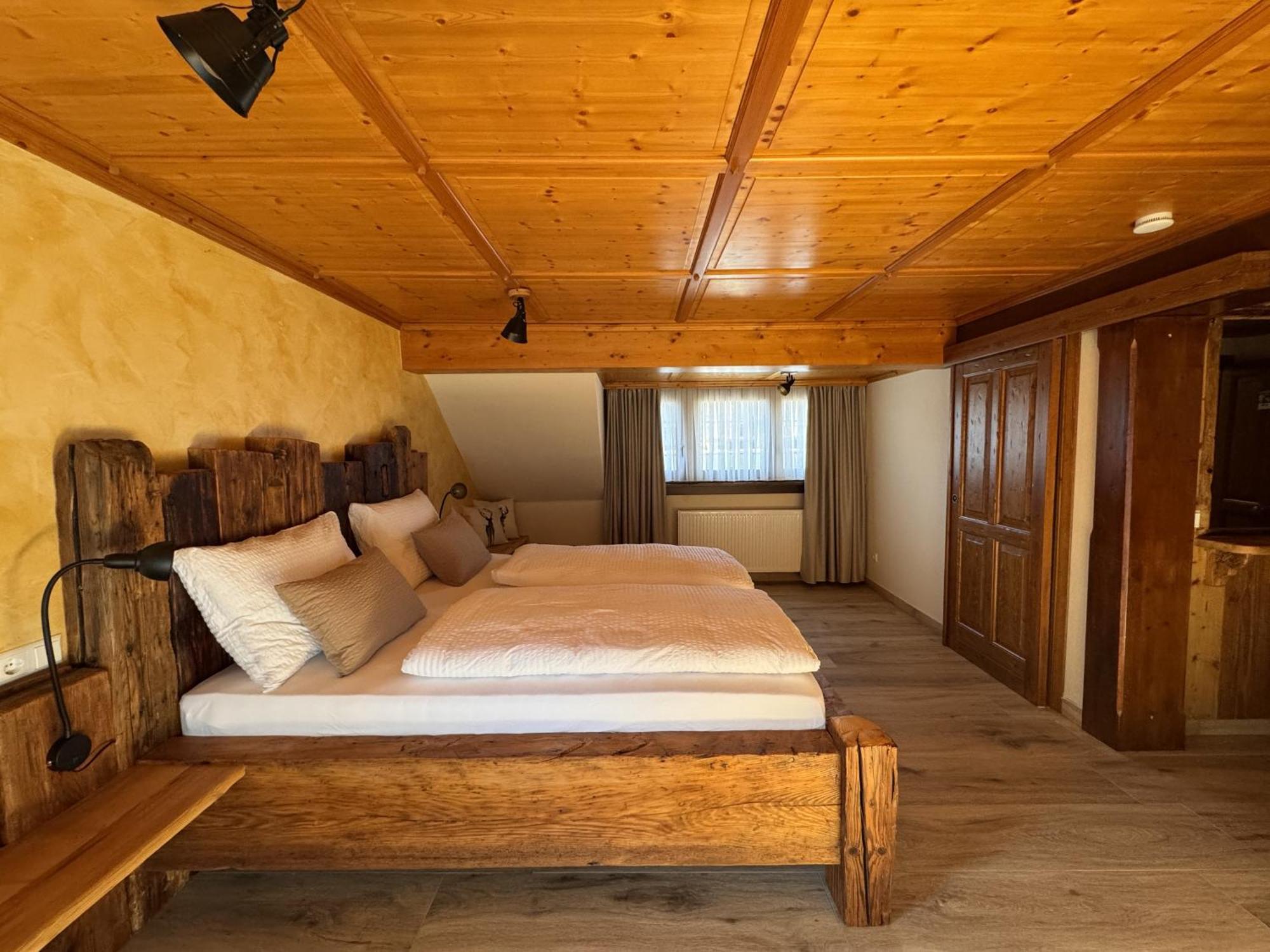 Black Forest Hotel Todtnau Phòng bức ảnh