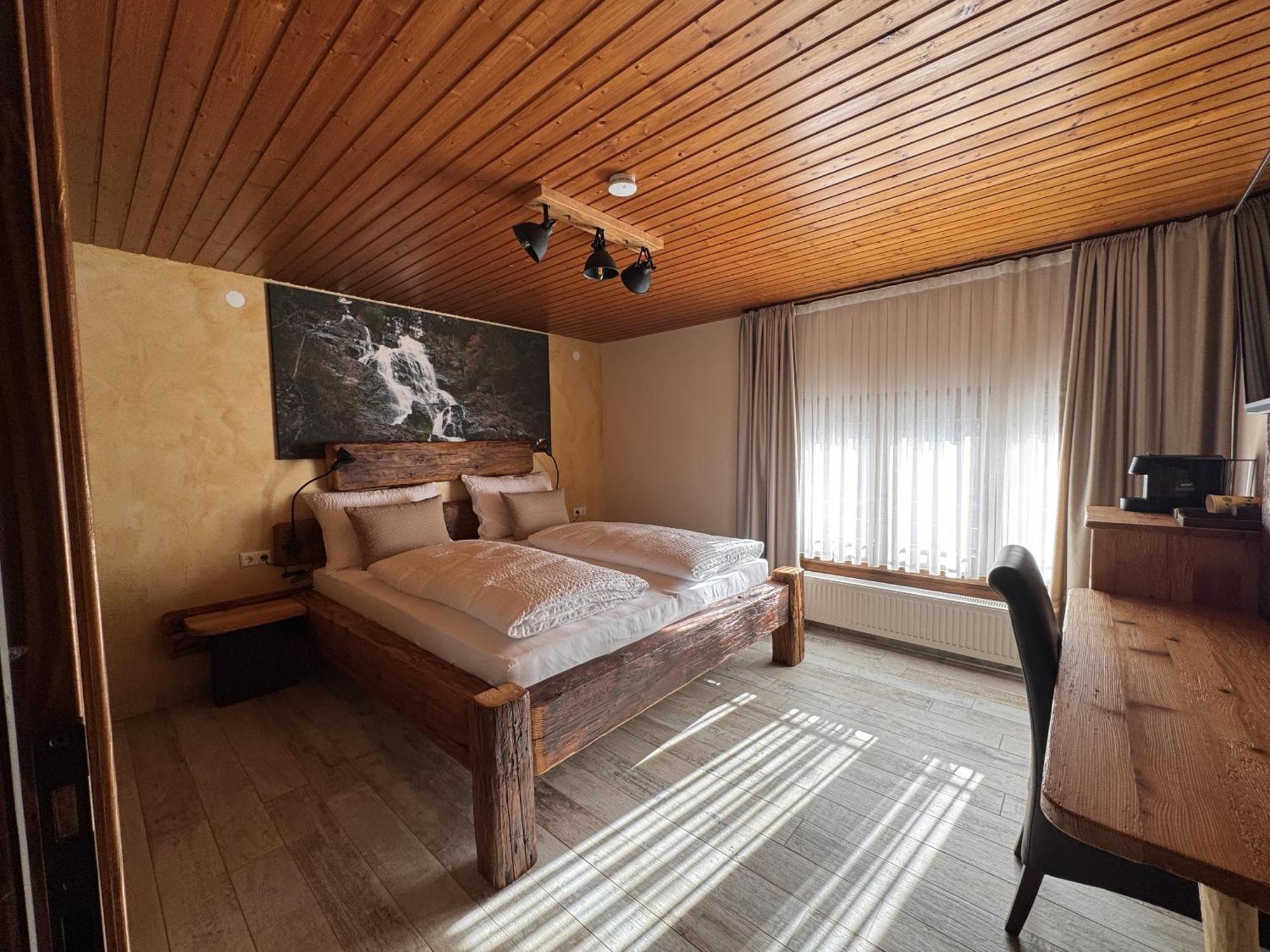 Black Forest Hotel Todtnau Phòng bức ảnh