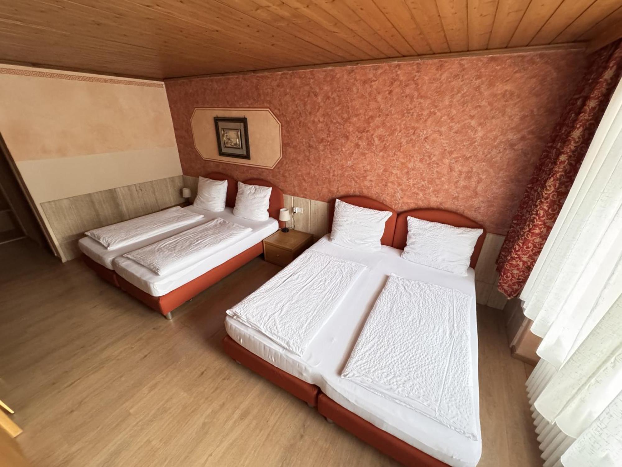 Black Forest Hotel Todtnau Phòng bức ảnh