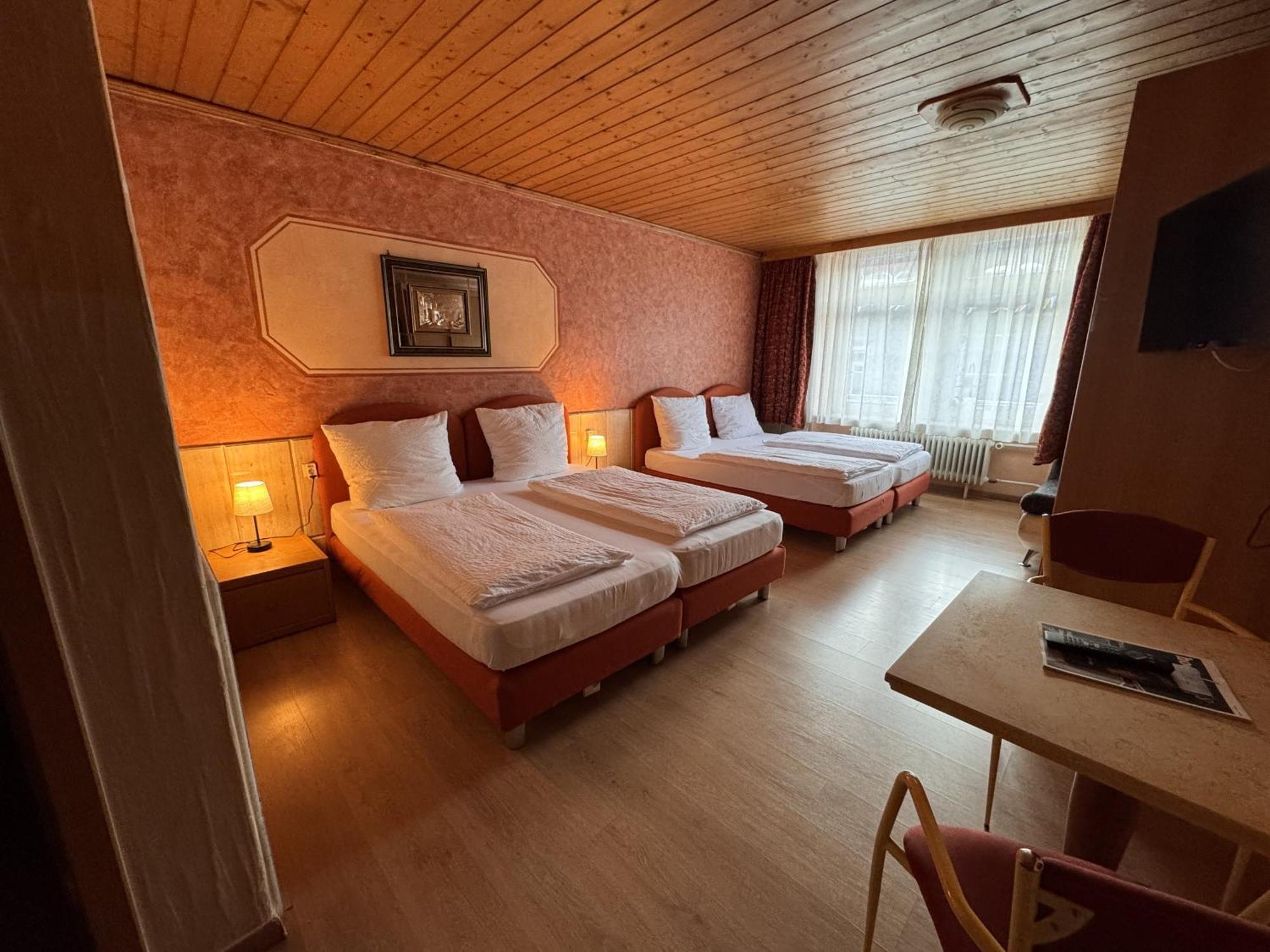 Black Forest Hotel Todtnau Phòng bức ảnh